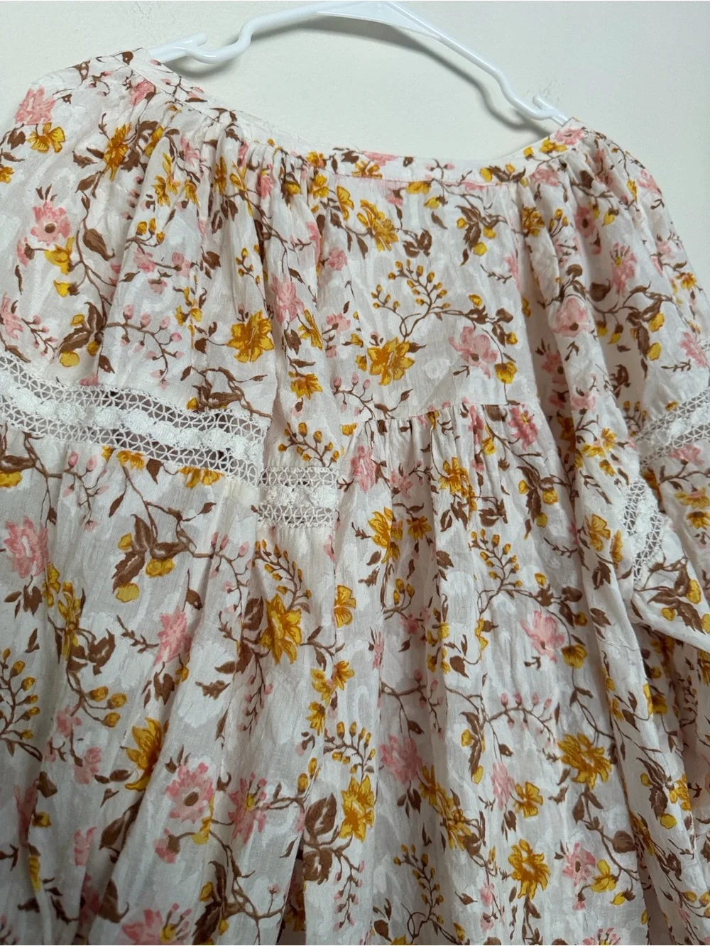 Anthropologie Lace-Trim Puff Sleeve Blouse - White with Pink & yellow Floral